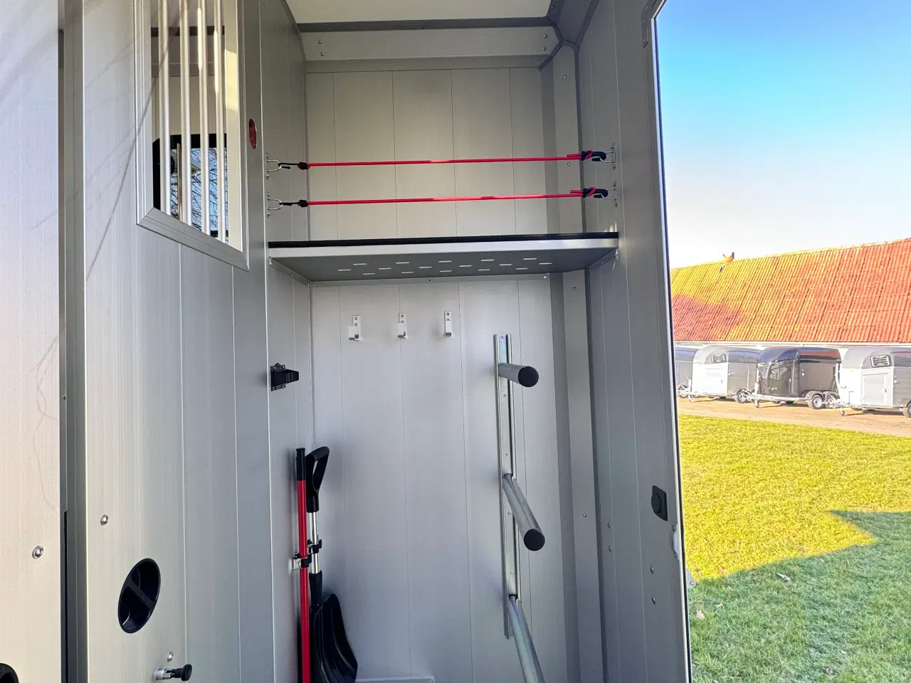 Billede 10 - NY Böckmann Compact Stall hestetransporter