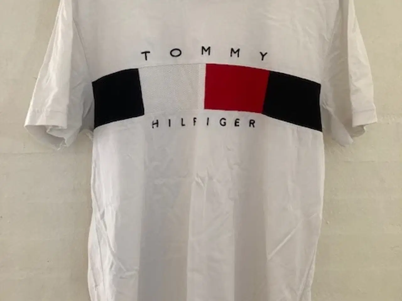 Billede 1 - Tommy Hilfiger t-shirt