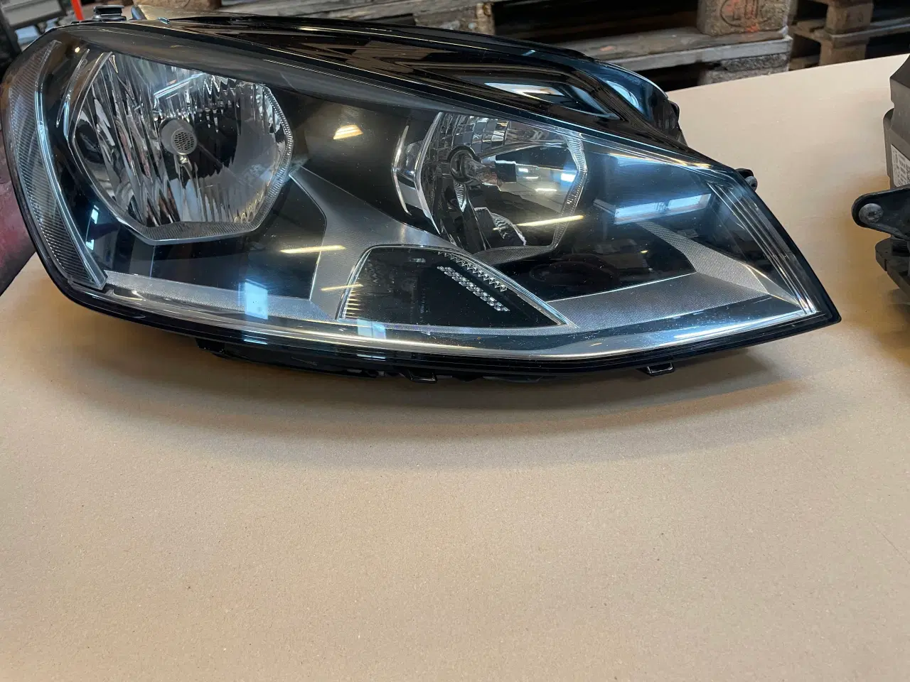 Billede 3 - Golf 7 forlygter 