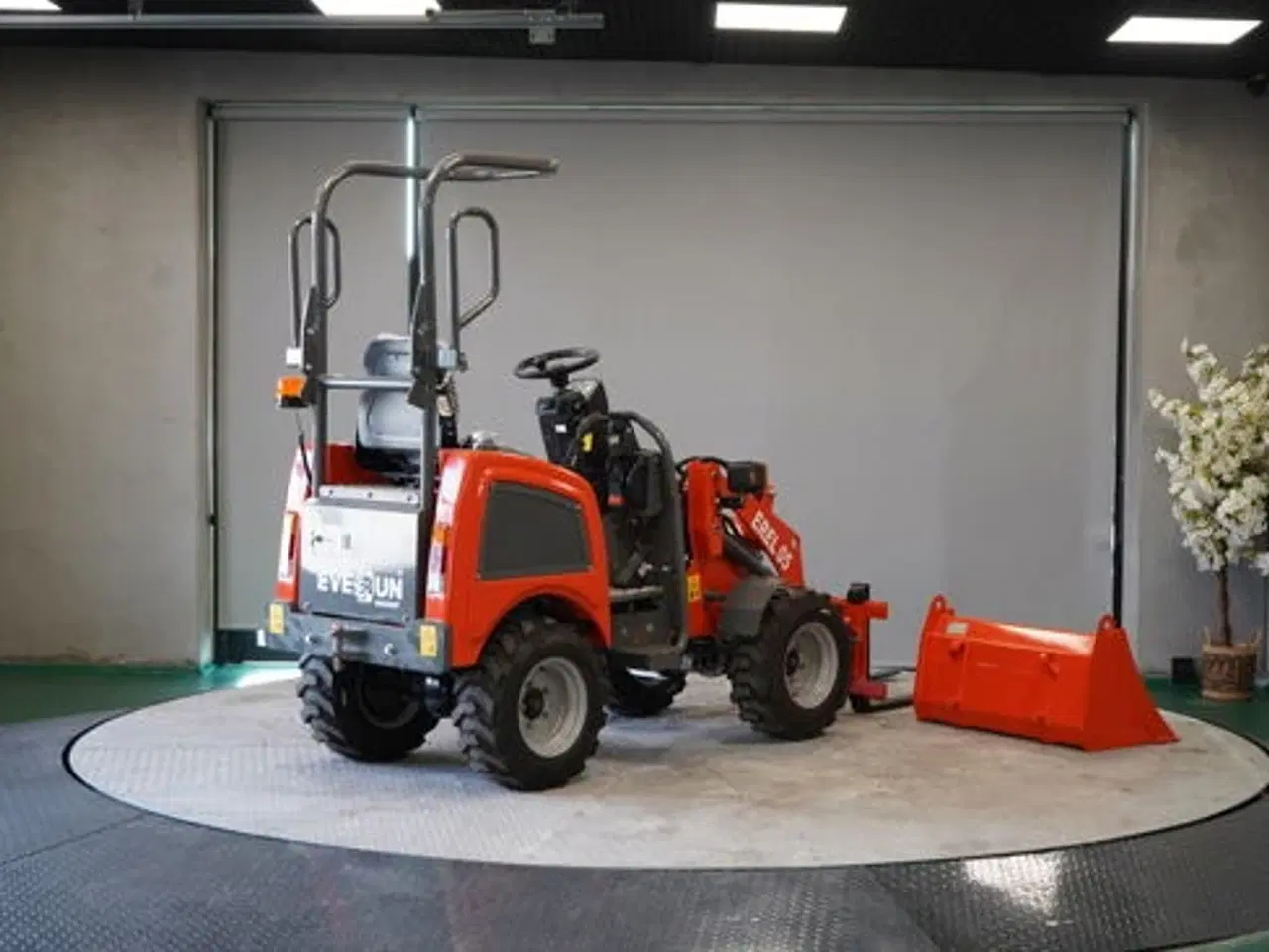 Billede 5 - MINILÆSSER – ELEKTRISK 4X4 på auktion