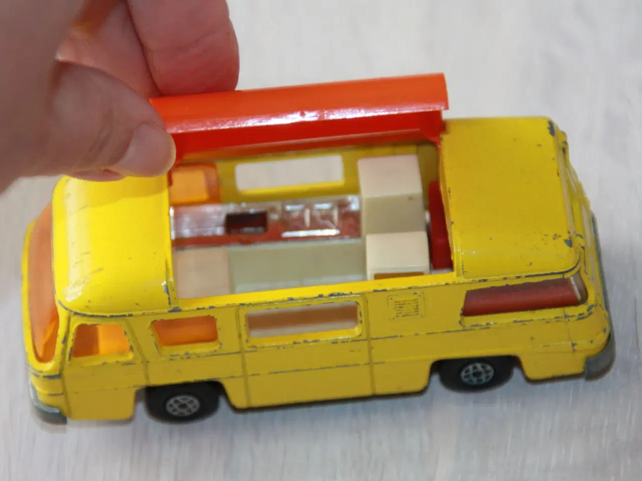 Billede 2 - London bus Motor max nr. 61051,  Matchbox 