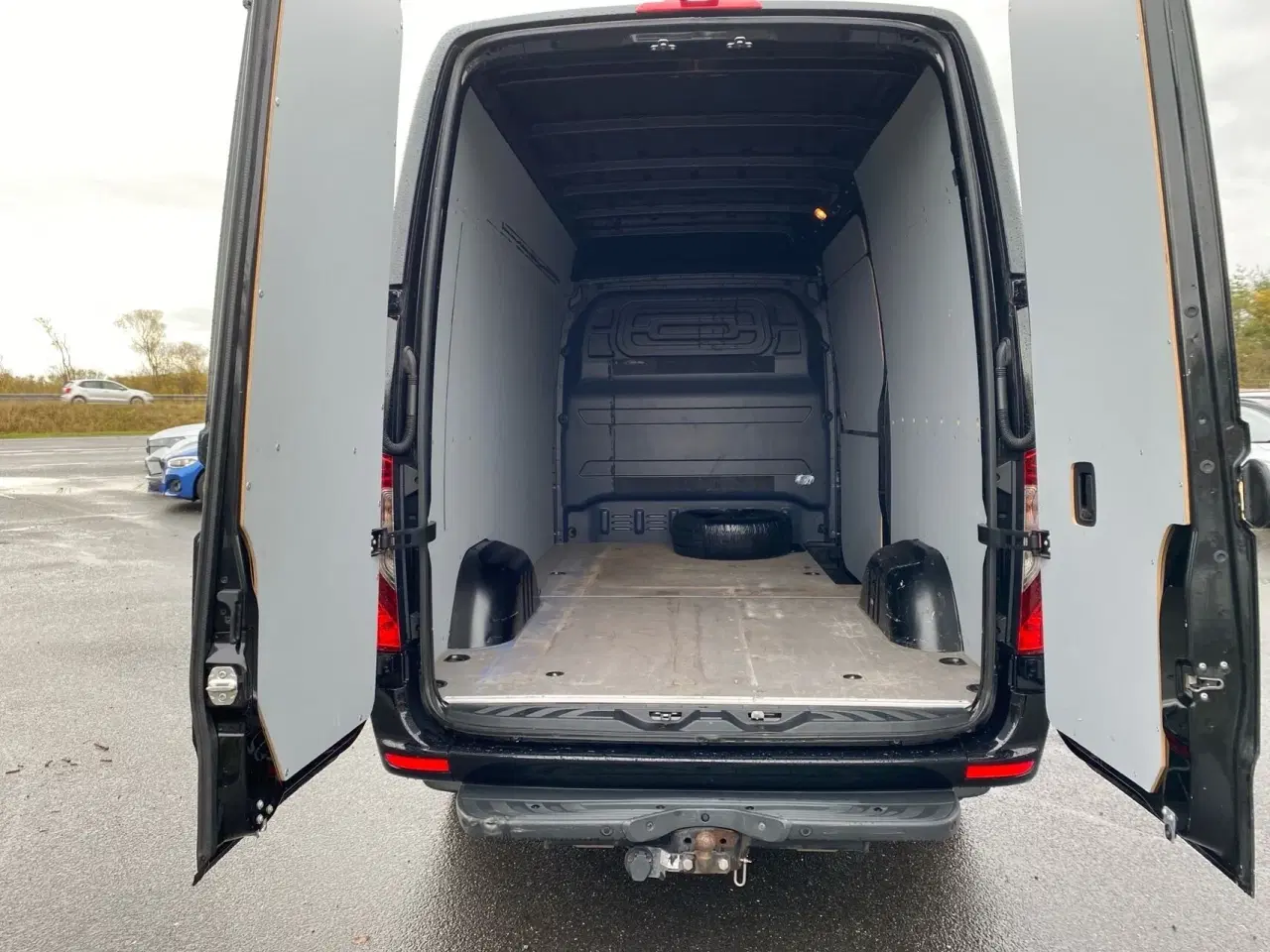 Billede 5 - Mercedes-Benz Sprinter 319 2,0 CDI A2 H2 RWD 9G-Tronic 190HK Van Aut.