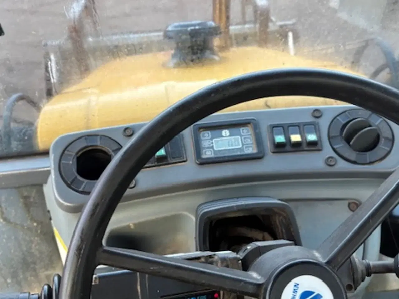 Billede 15 - New Holland NH 95 4-PS. MEKANISK HURTIGSKIFT FOR OG BAG