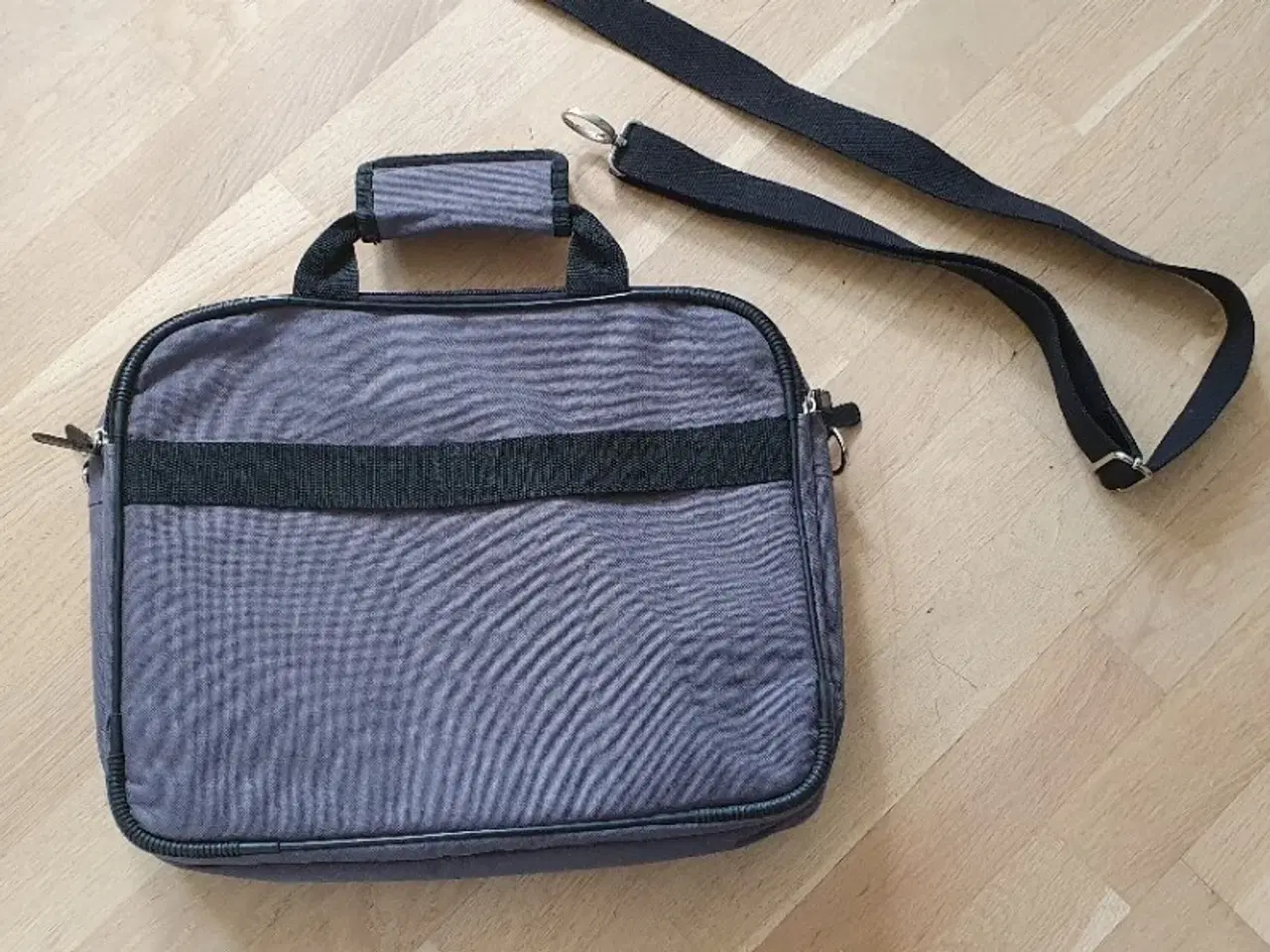 Billede 2 - Computertaske 	