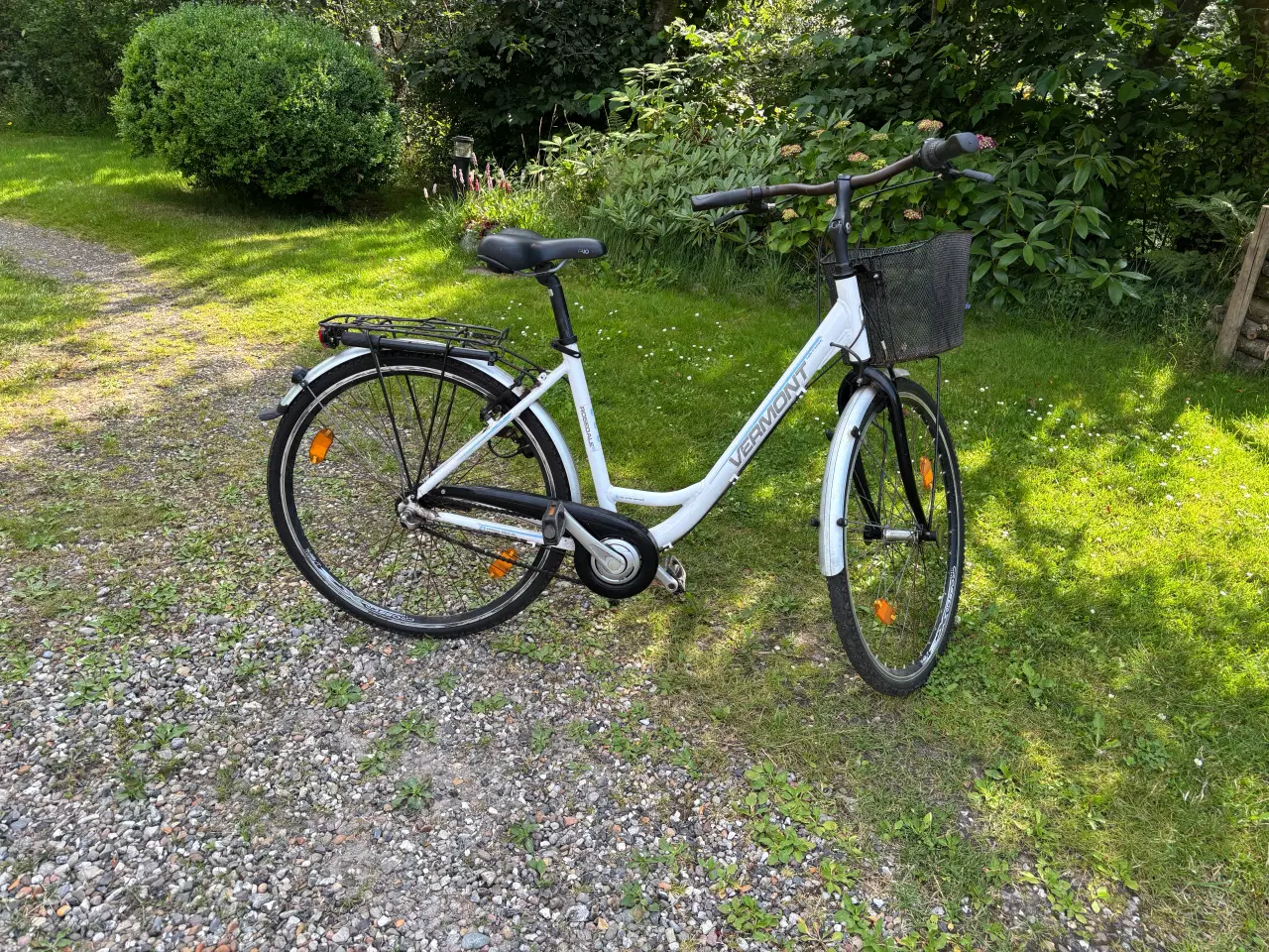 Billede 3 - Fin Damecykel med 3 indvendig gear