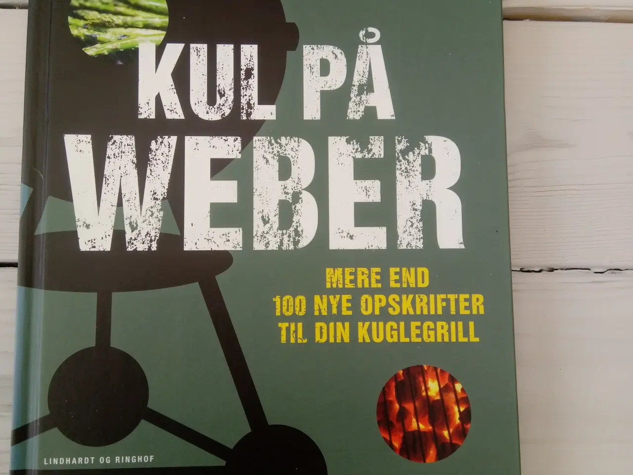 Billede 1 - Webers bog om grill, med masser af nye opskrifter