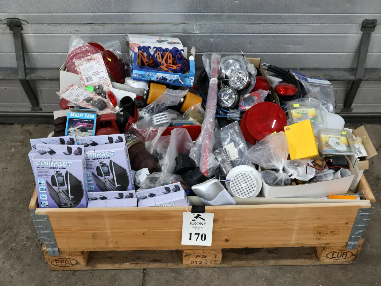 Billede 2 - Palle med diverse blandede reservedele m.m. 