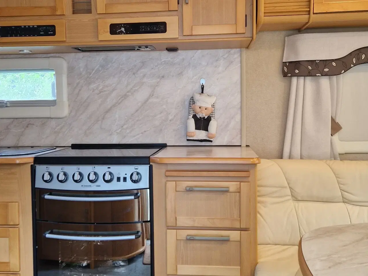Billede 15 - Kabe ROYAL 610 DXL XV 2 King Size, årgang 2007