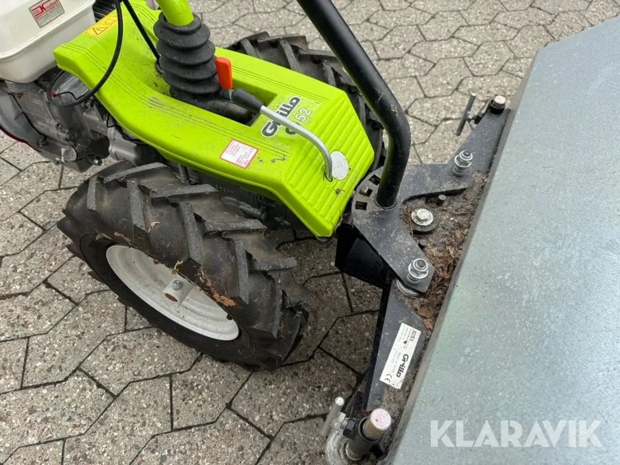 Billede 10 - Redskabsbærer Grillo G52 med kost