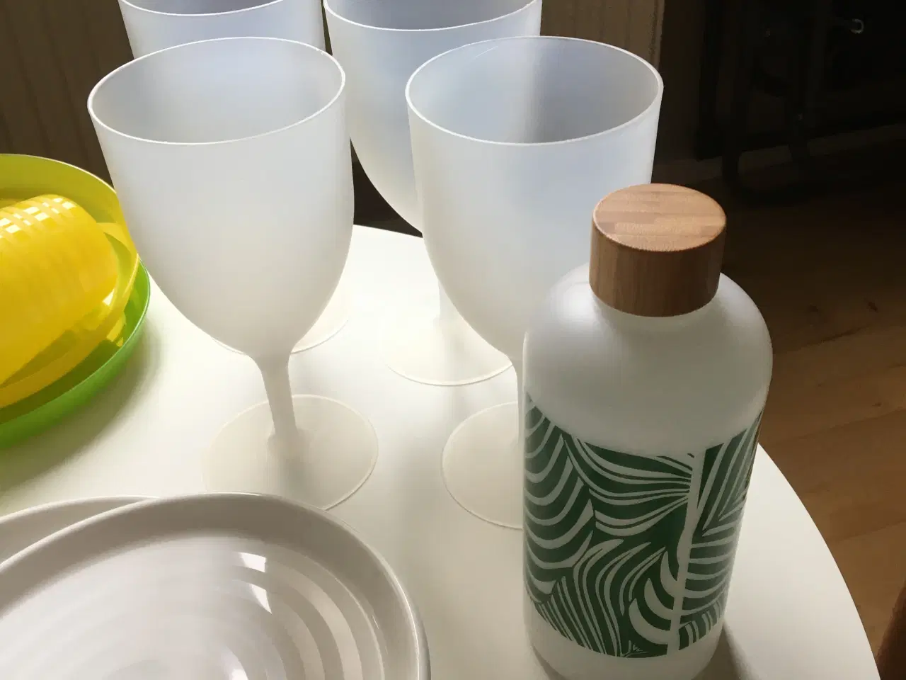 Billede 3 - Nye plastvarer til brug på skovtur, strandtur mm