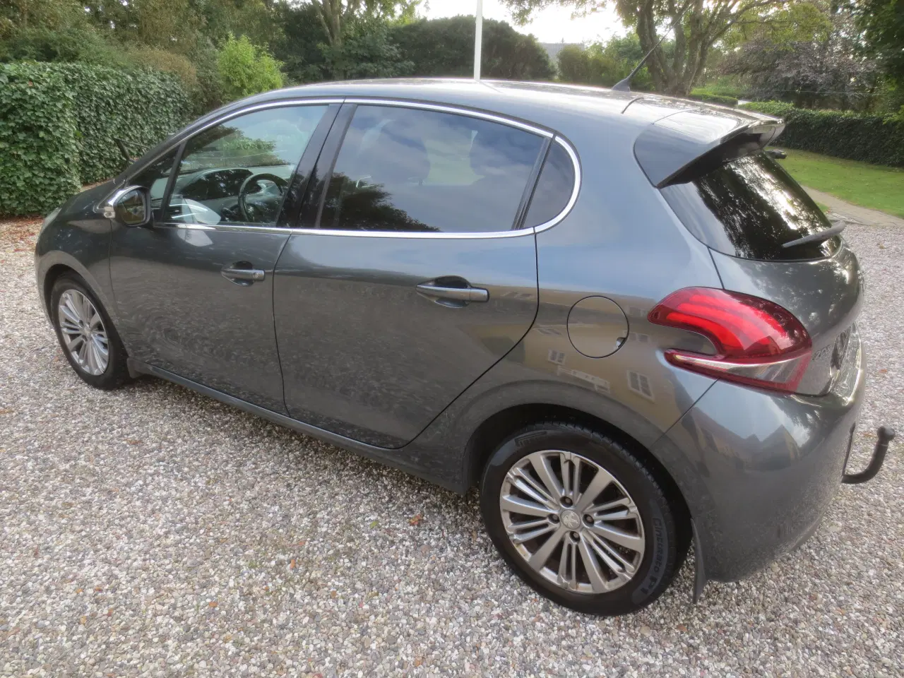 Billede 9 - Peugeot 208 1.6 BLUE HDi År 2017. 
