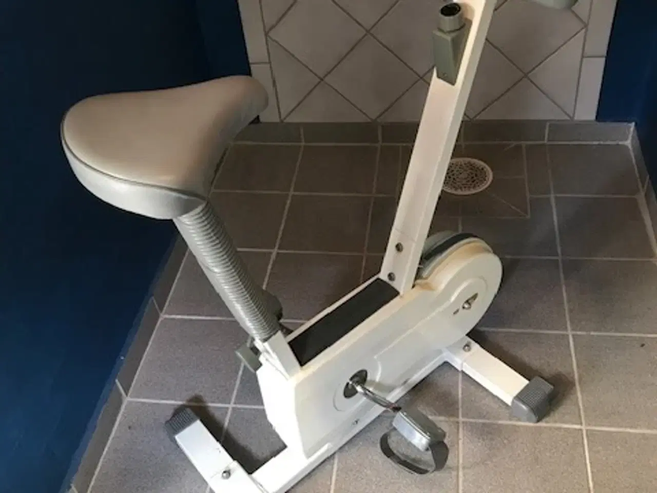 Billede 1 - Pæn motionscykel.