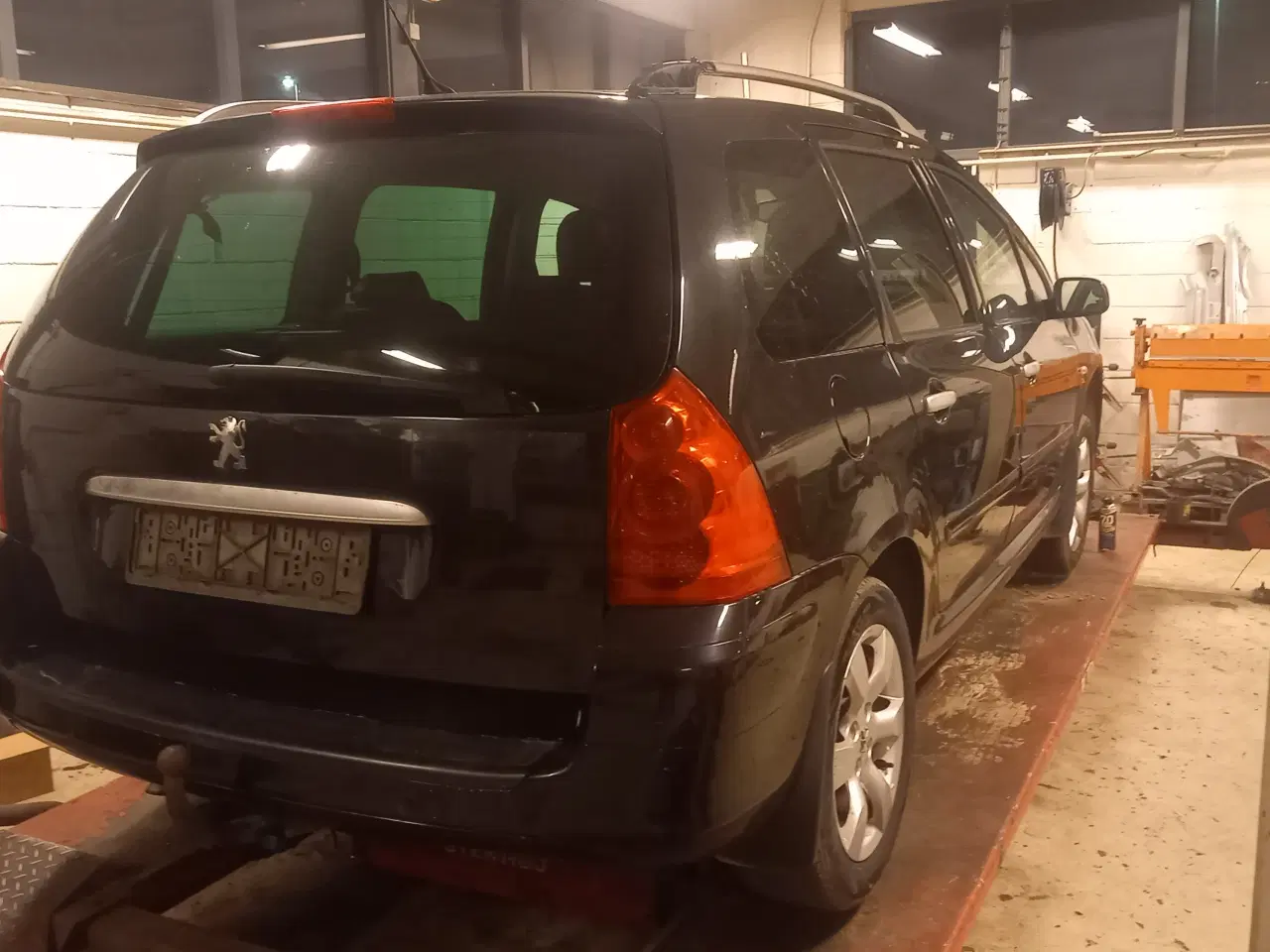 Billede 3 - Fin 7 personers peugeot 307 2.0 benzin 