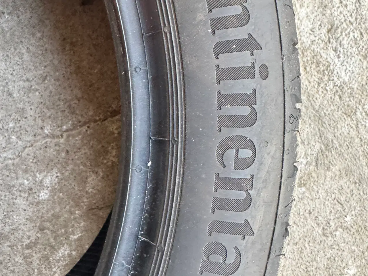 Billede 1 - Continental sommerdæk 205/45-17 Extra Load