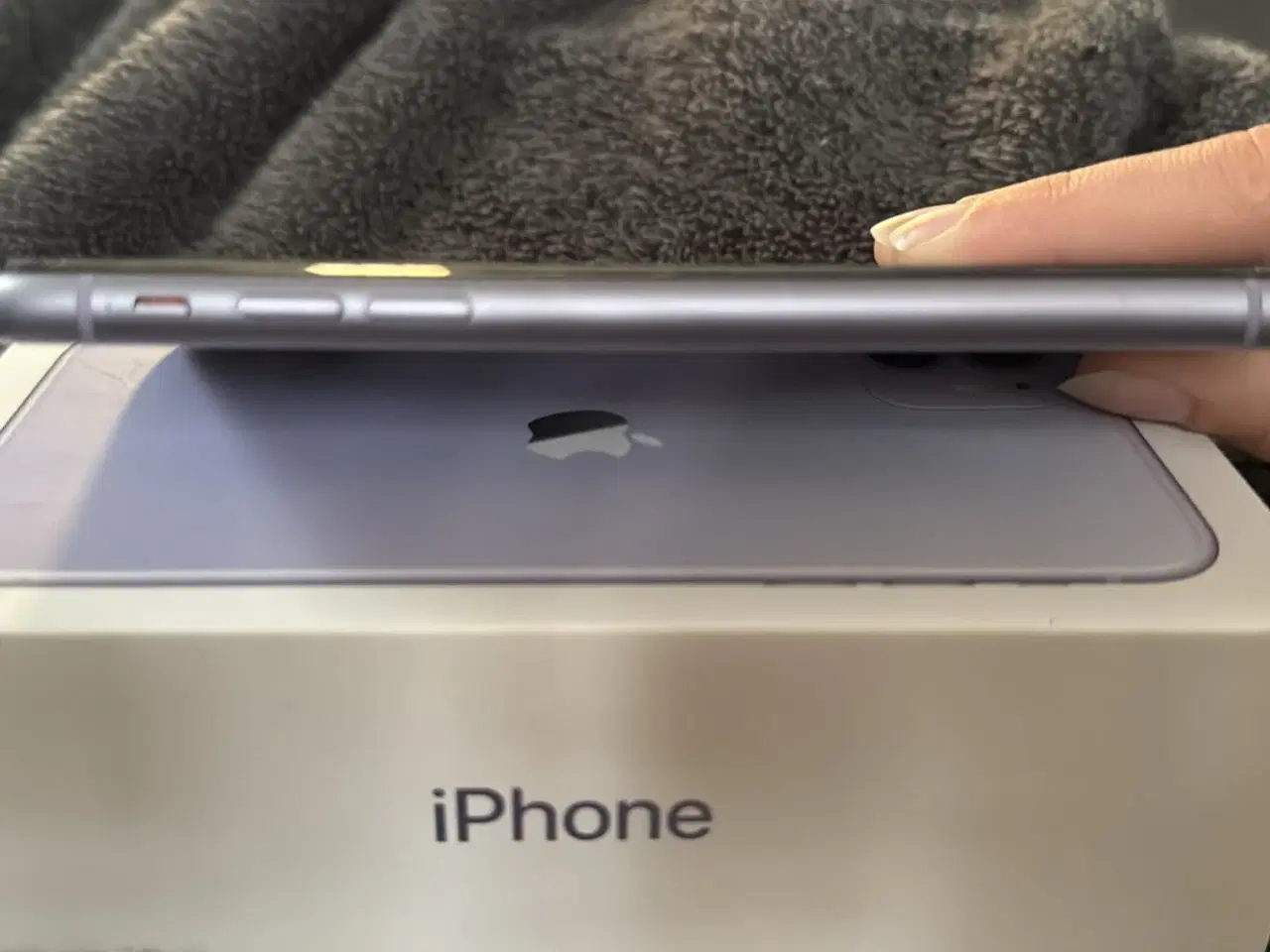 Billede 4 - iPhone 11 - 128 GB - Purple.