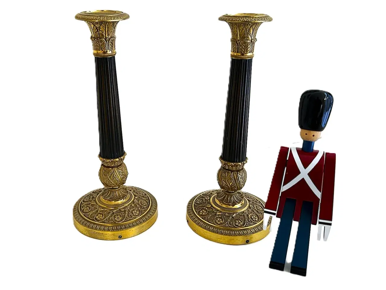 Billede 1 - Et par lysestager i forgyldt og patineret bronze.