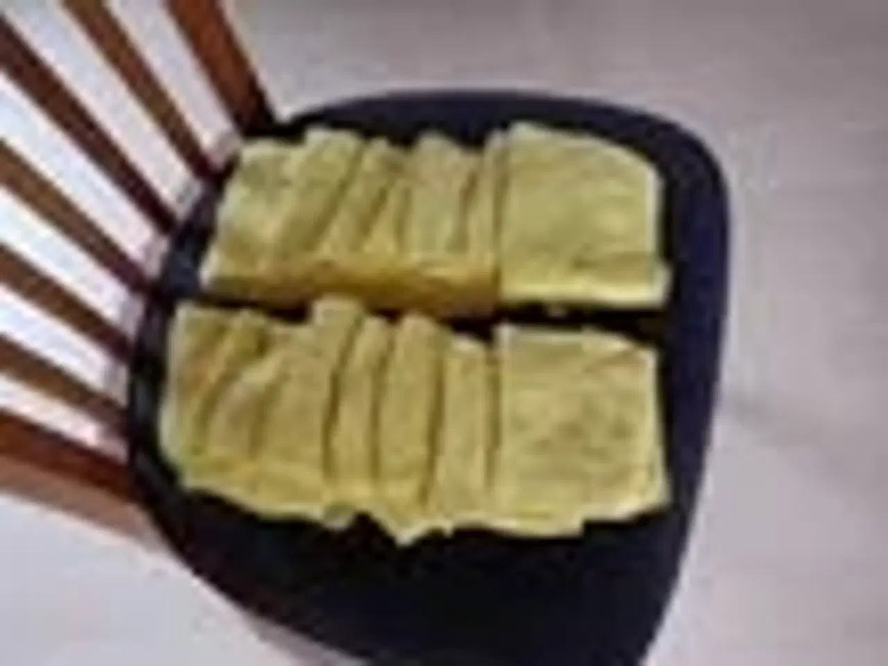 Billede 3 - Hjemmestrikkede påske servietter