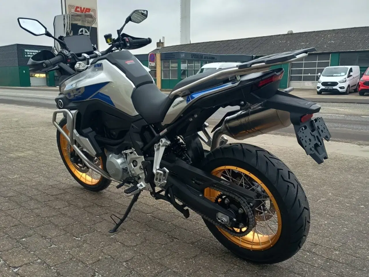 Billede 4 - Voge DS 900 X