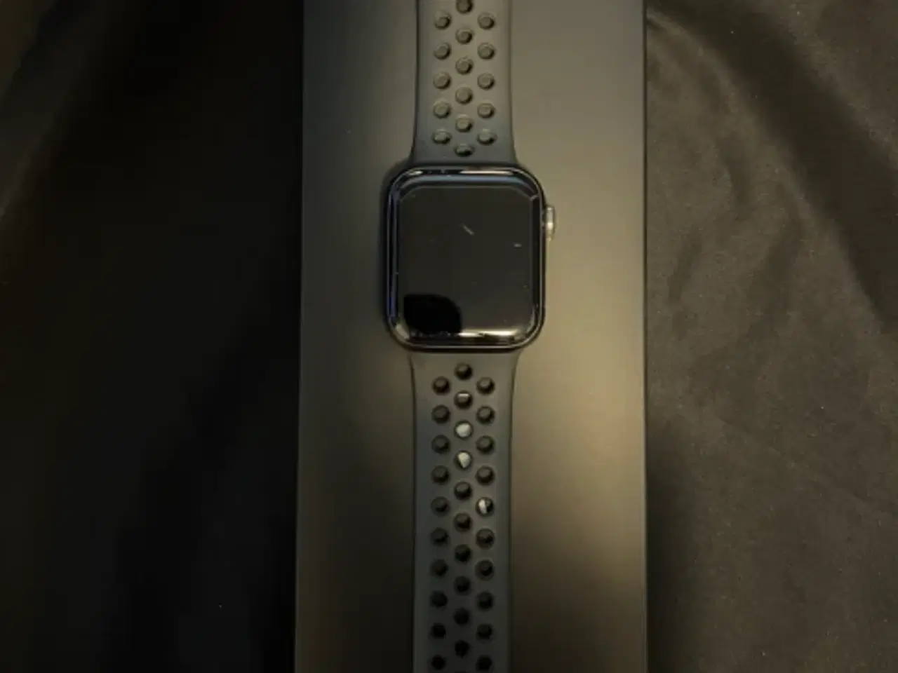 Billede 1 - Apple Watch SE Nike 40 mm