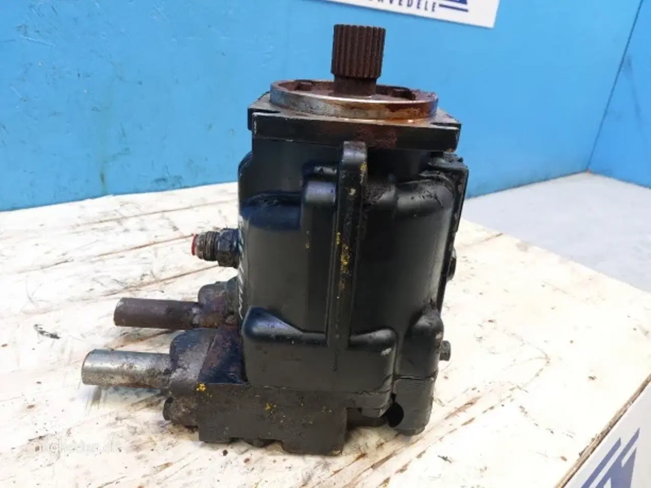 Billede 8 - New Holland FX38 Hydraulikmotor 89511750