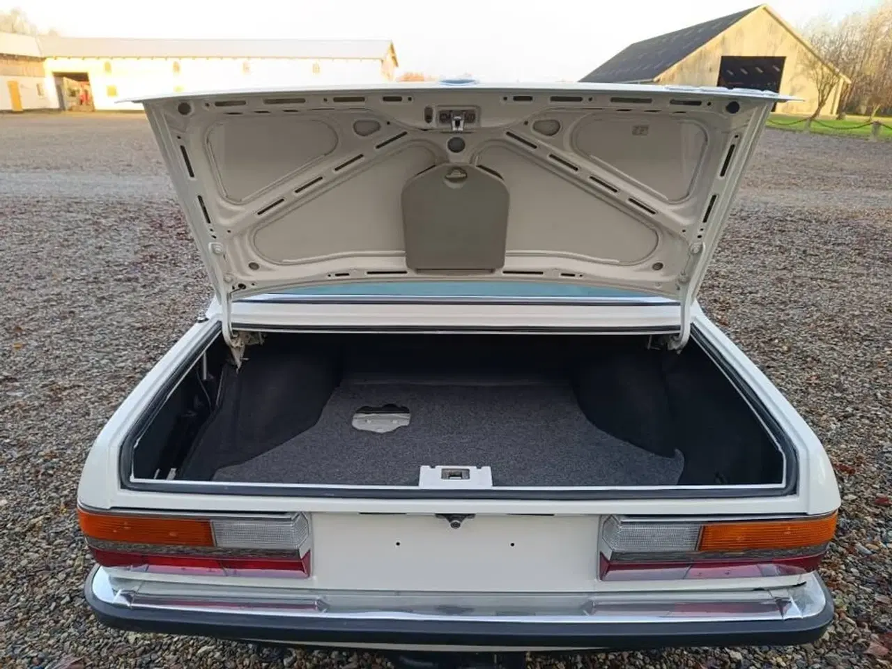 Billede 11 - 6-cyl række-BMW E28 520i veteranbil - NYSYNET