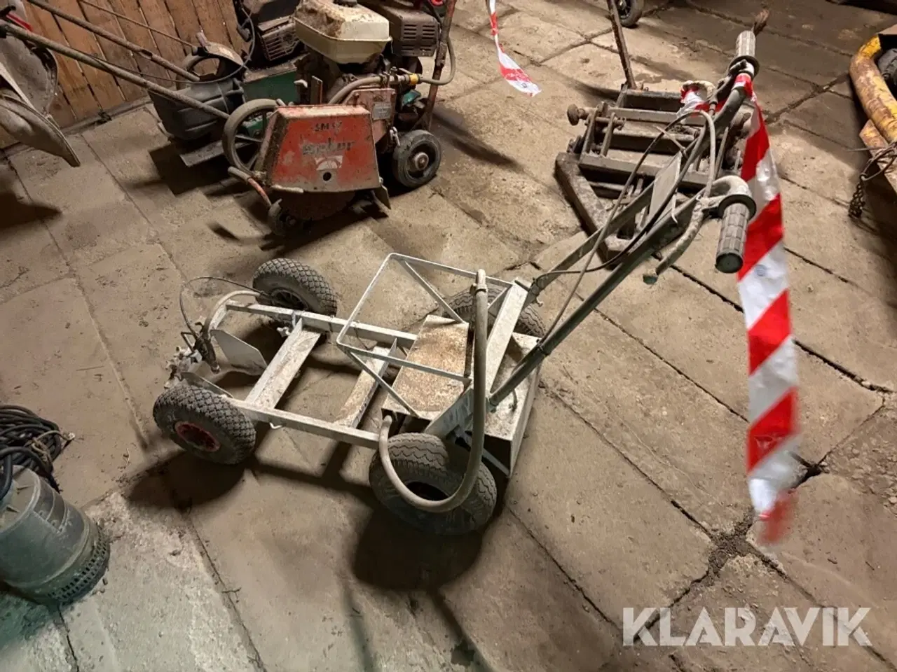 Billede 3 - Samlet lot med maskiner