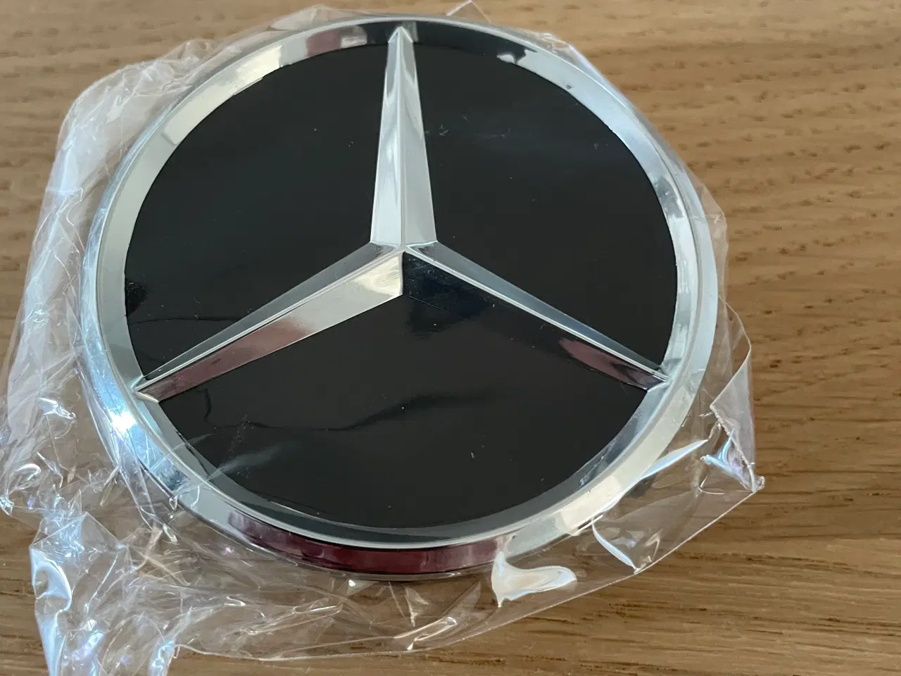 Billede 2 - Mercedes Benz Navkapsler 75 mm