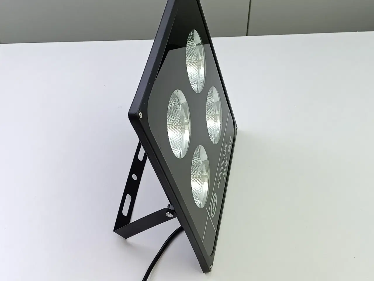 Billede 3 - NY! 200W LED Projektør 6500K / IP66