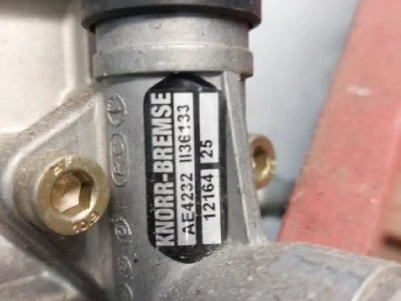Billede 13 - Knorr-Bremse luftbremsesæt II33198A 