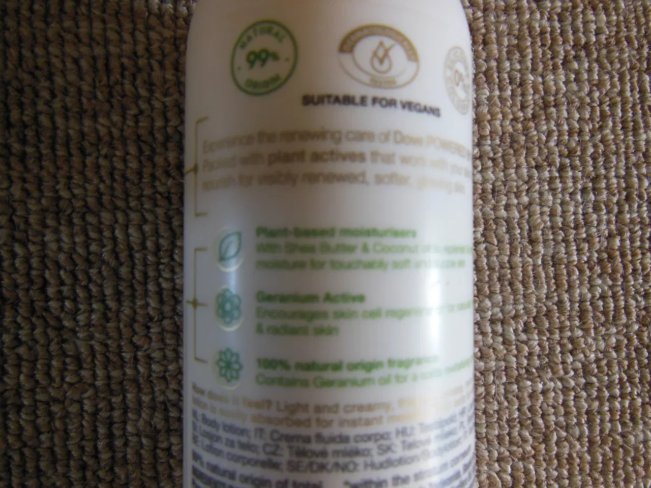 Billede 4 - 2 stk- HEL NYE - Body Lotion, 30 kr. stk.