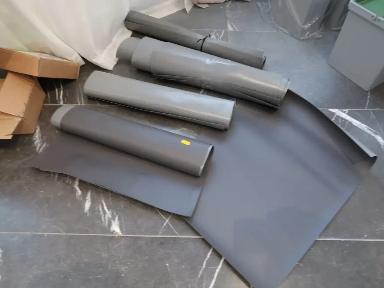 Billede 1 - Stort parti skridmåtter til skuffer