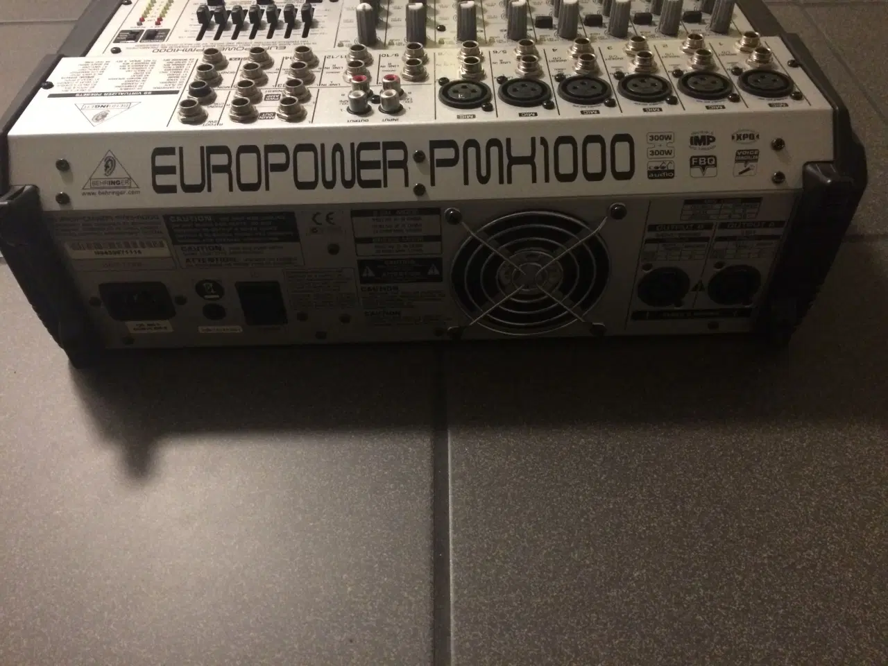 Billede 2 - Behringer PMH1000 Powered Mixer