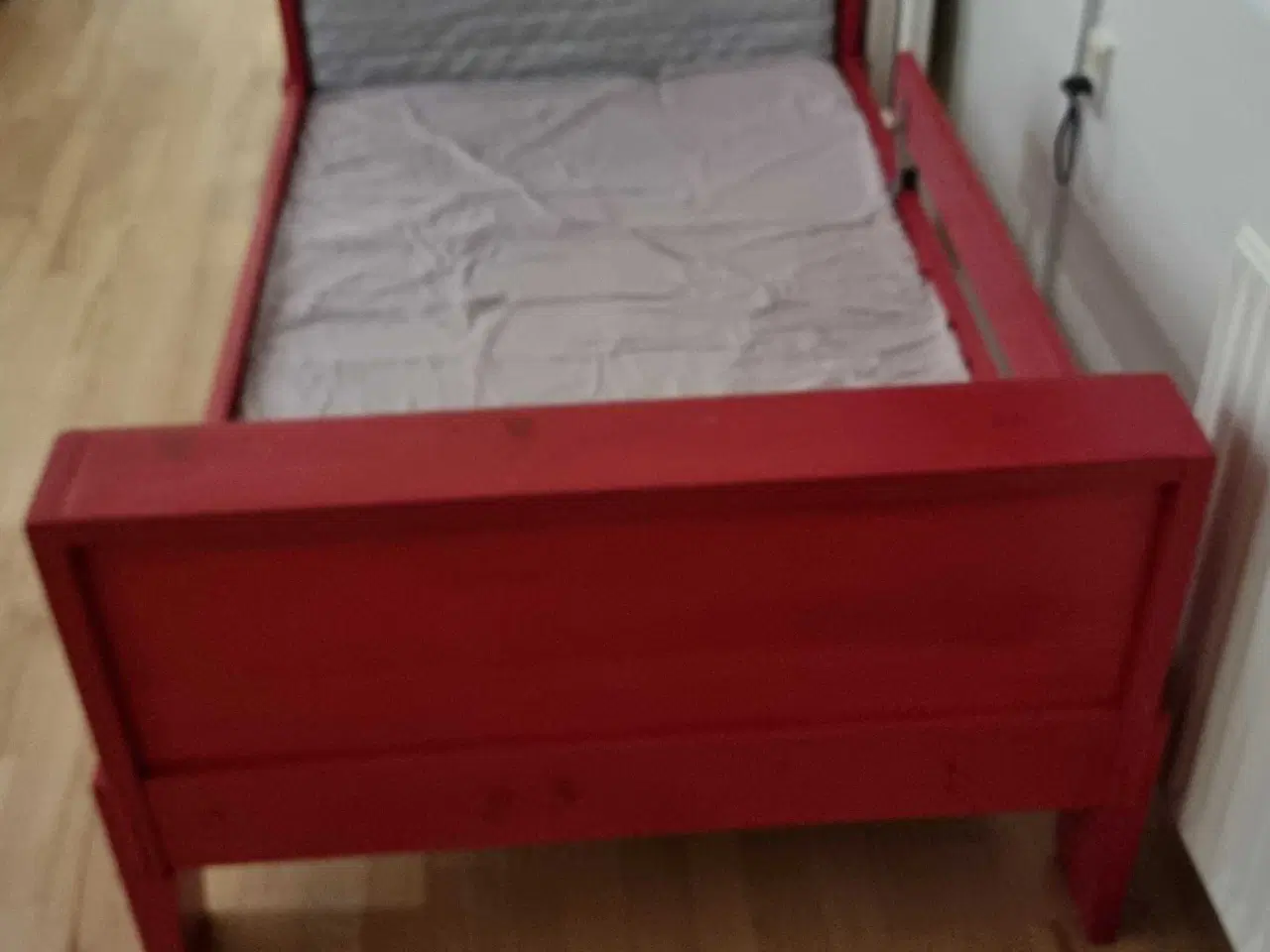 Billede 1 - Børneseng 