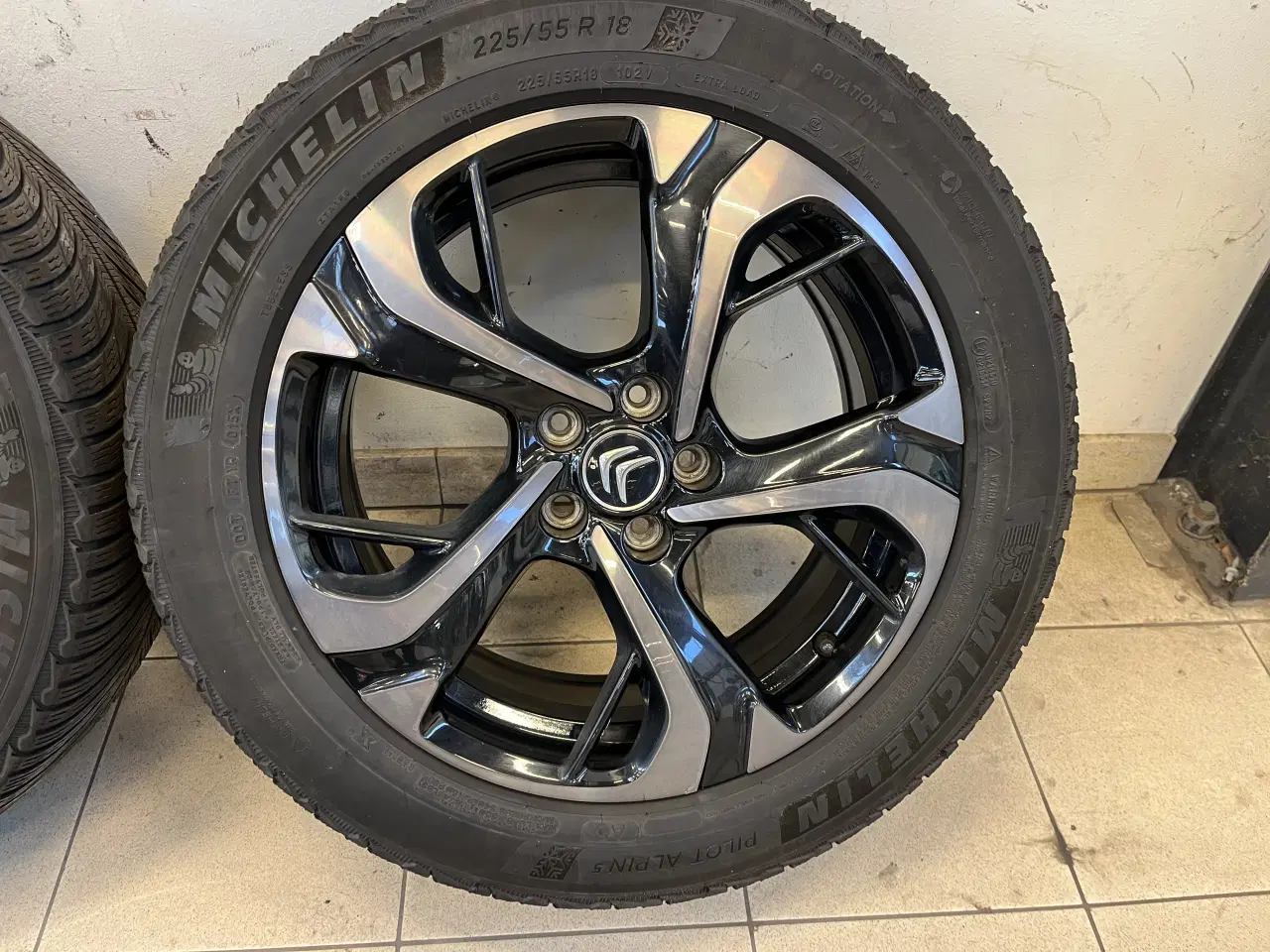 Billede 2 - 4 alu fælge 18 tommer. Original Citroen 