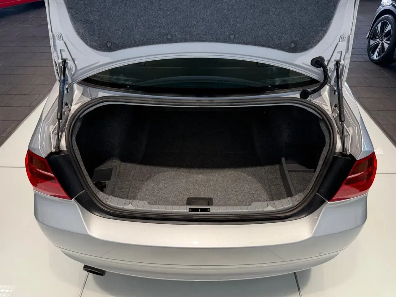 Billede 11 - BMW 318i 2,0