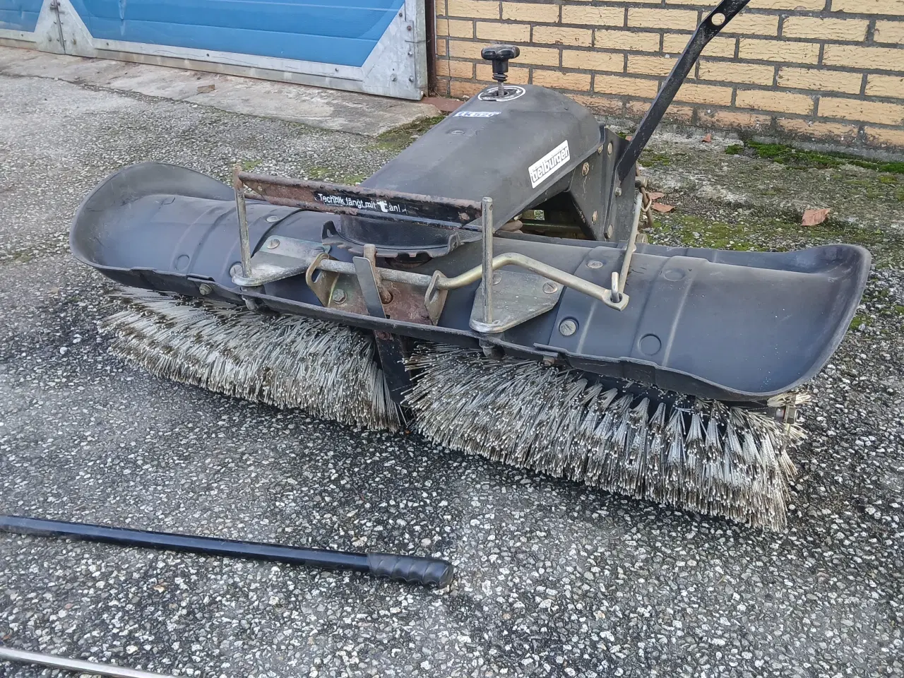 Billede 2 - Kost og sne skraber