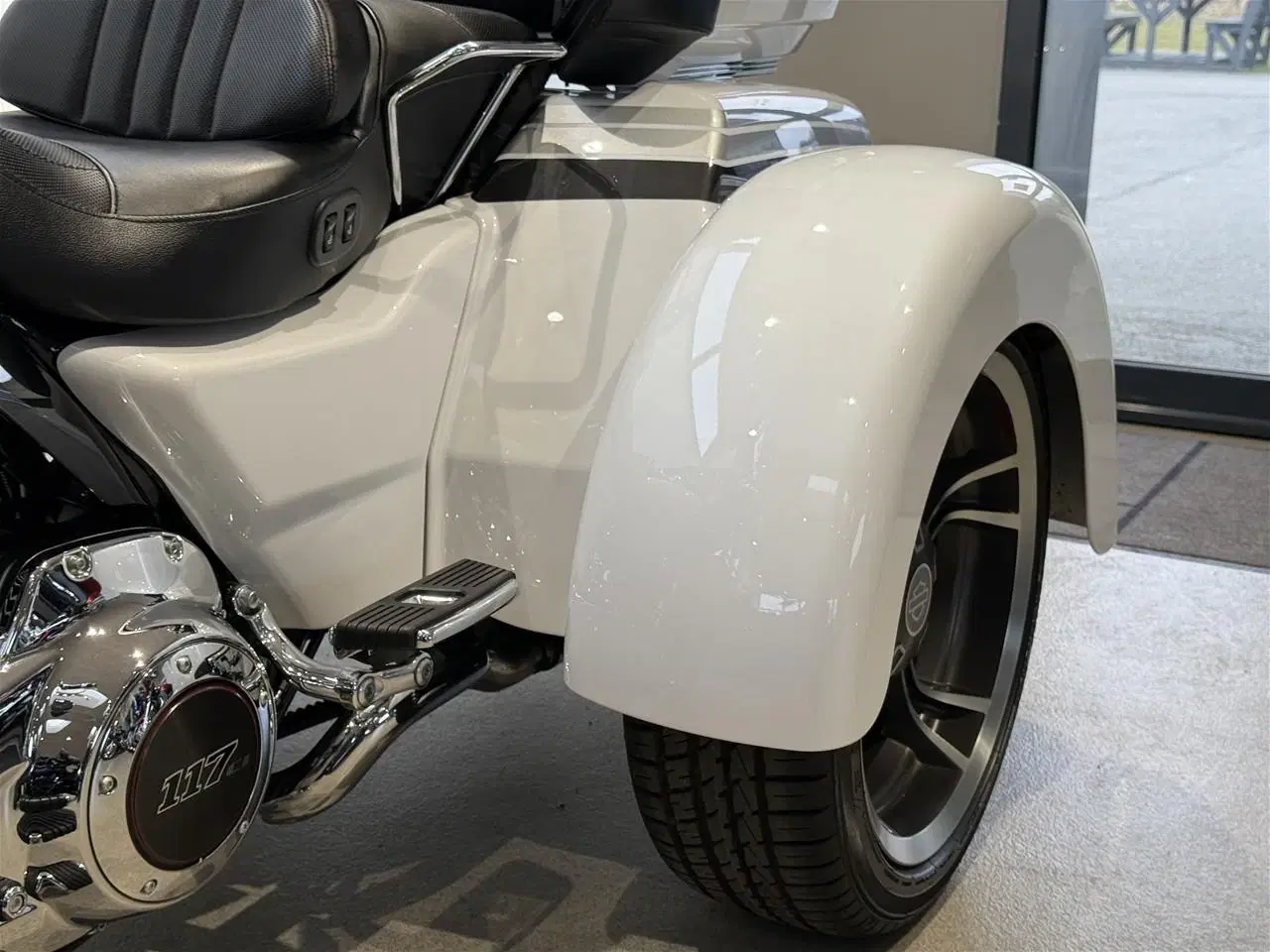 Billede 38 - Harley-Davidson FLHTCUTGSE Tri Glide Ultra CVO 117" Trike