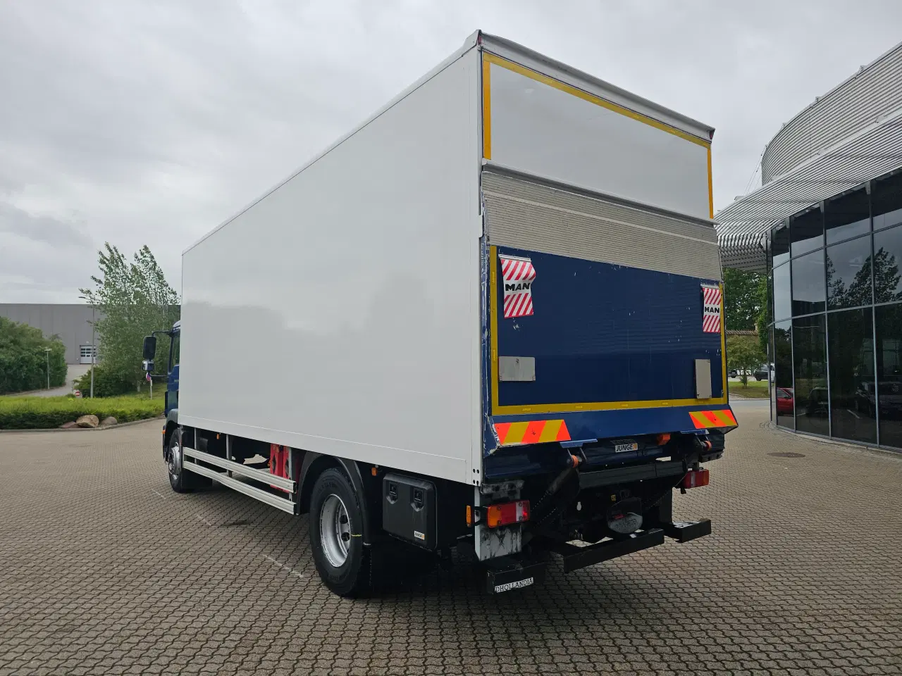 Billede 3 - MAN TGM 18.290, Lukket kasse