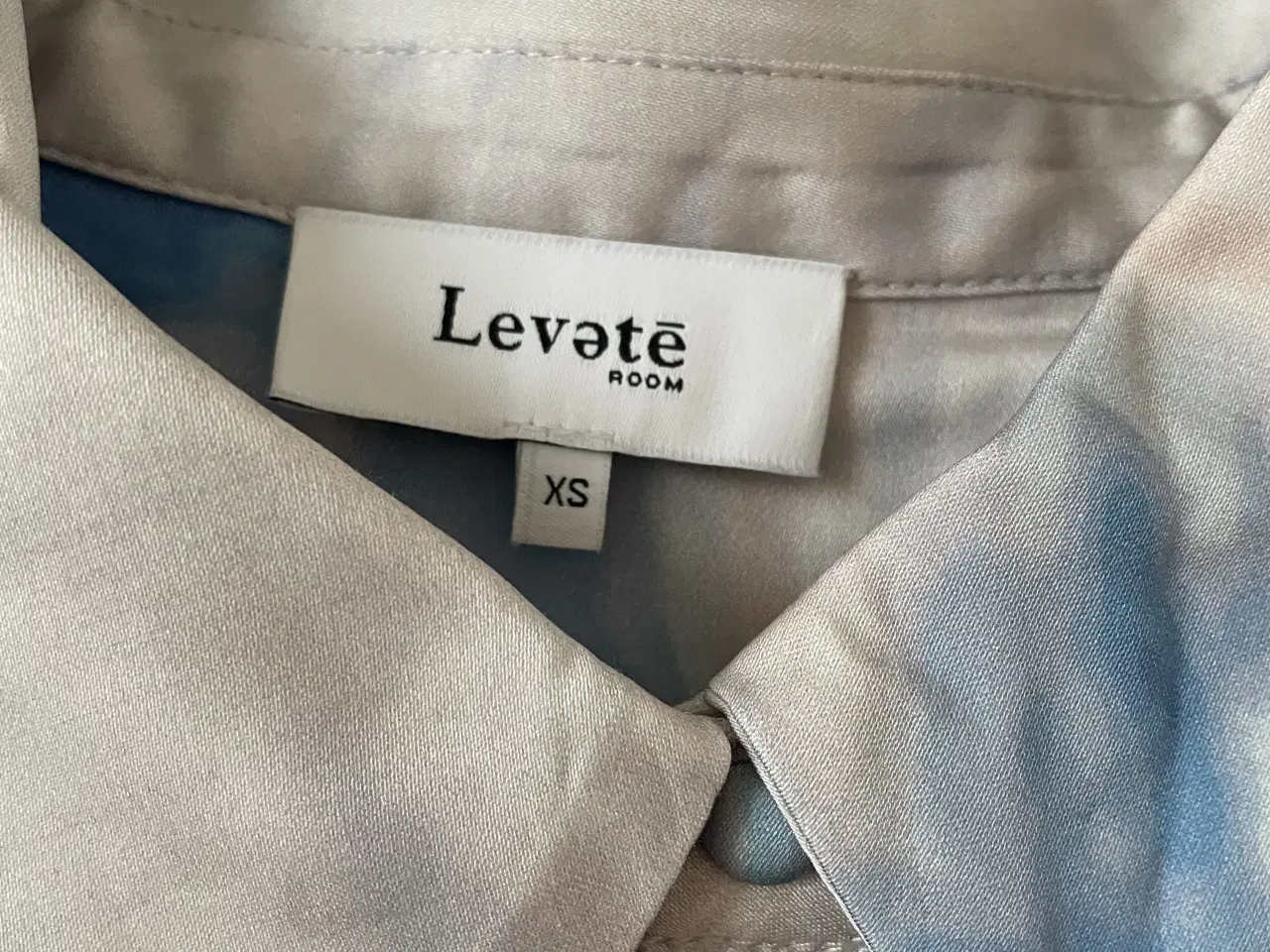 Billede 2 - Levete Room skjorte