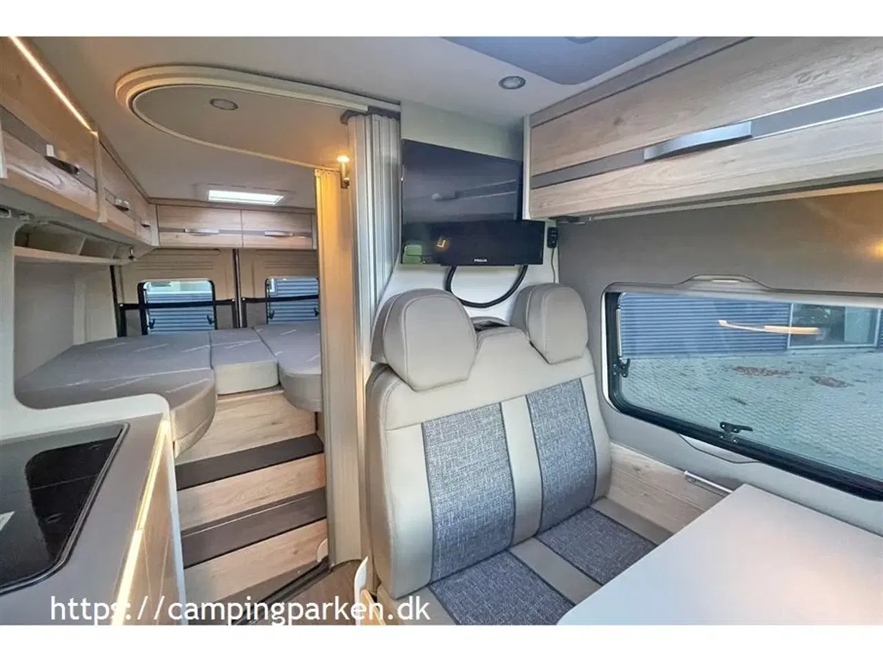 Billede 7 - 2024 - Dethleffs Globetrail CVD 600 ER Advantage   Udlejes: Ny camper van på 6 meter med enkeltsenge og automatgear