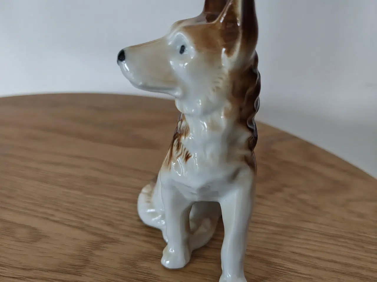 Billede 3 - Fin lille porcelænshund