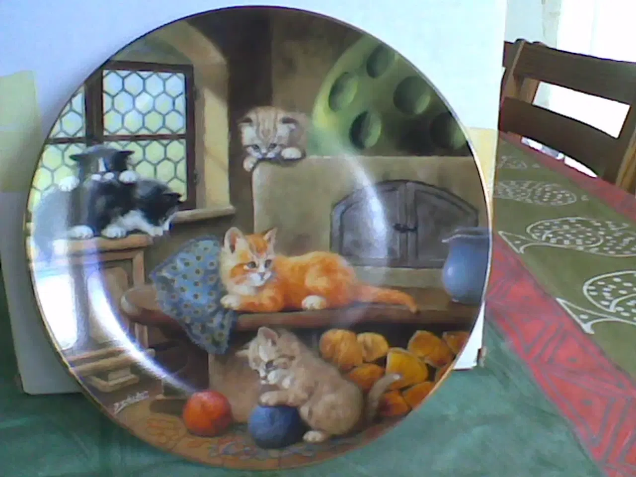 Billede 3 - 4 porcelænsplatter med killinger