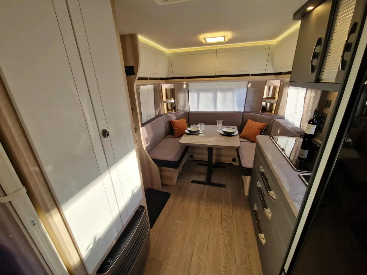 Billede 6 - 2026 - Hobby De Luxe 460 Ufe DK LINE