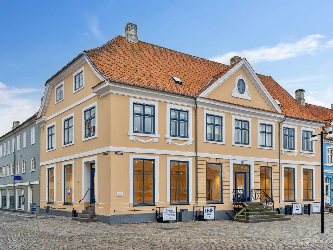 Billede 1 - Flot lejemål på Torvet/Korsgade i centrum – butik, restaurant, bank etc.
