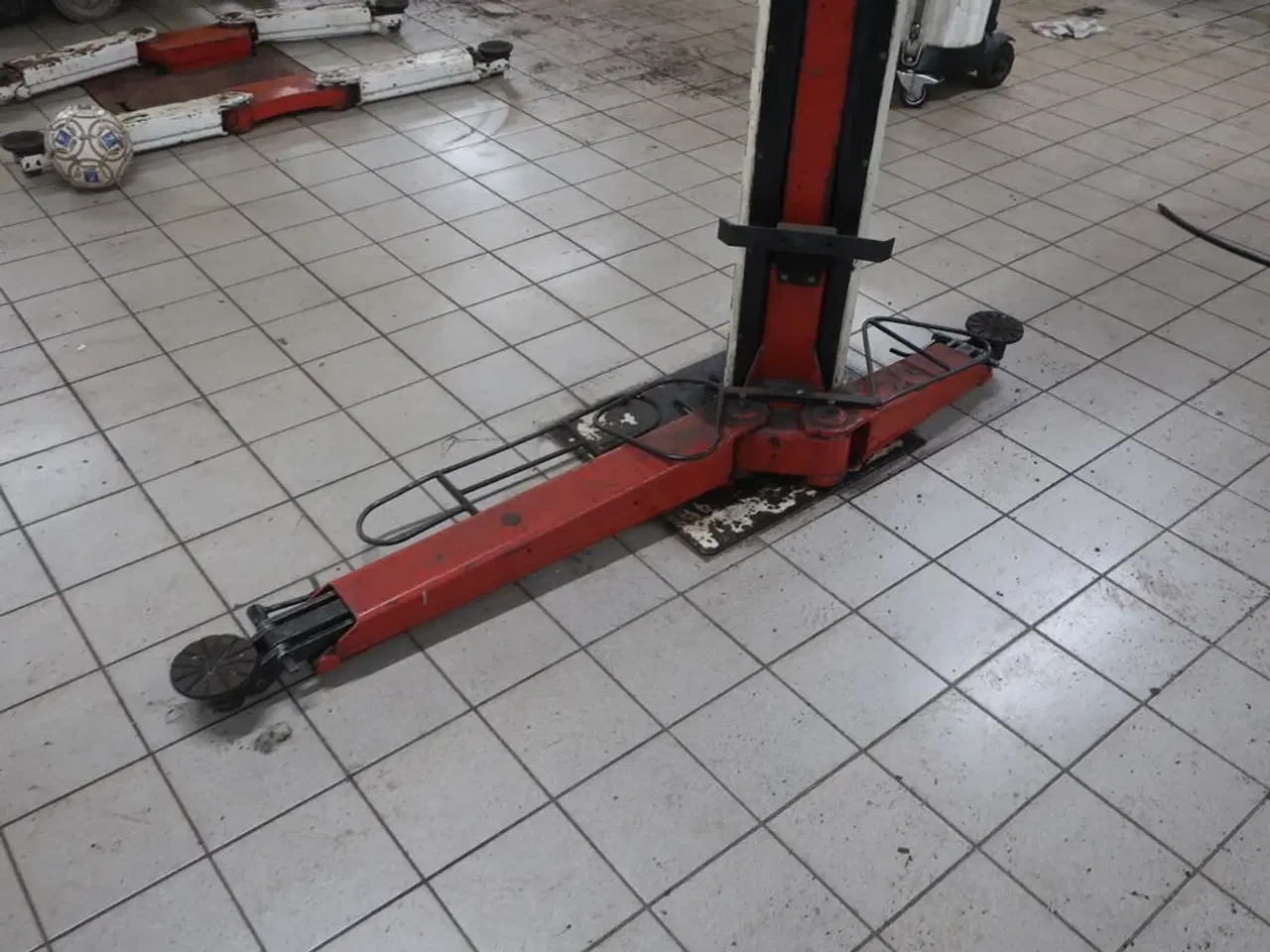 Billede 5 - 2-søjlet lift STENHØJ