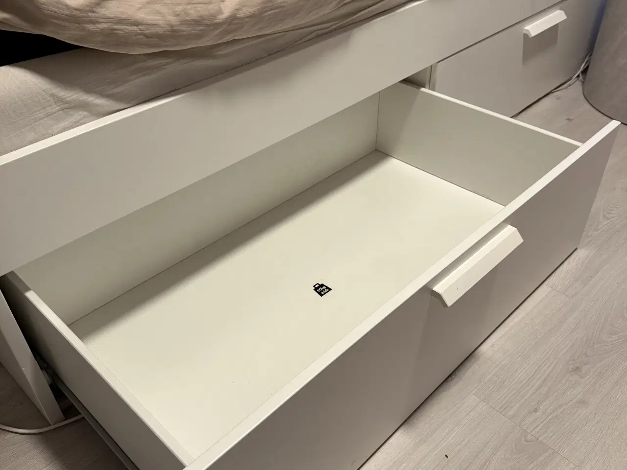 Billede 6 - BRIMNES Sengestel m. opbevaring, hvid, 180x200 cm