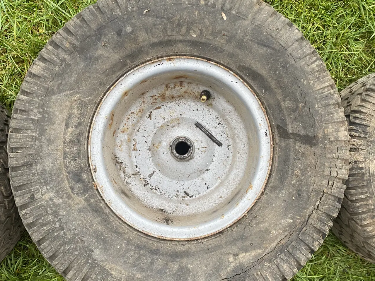 Billede 1 - Dæk til havetraktore 