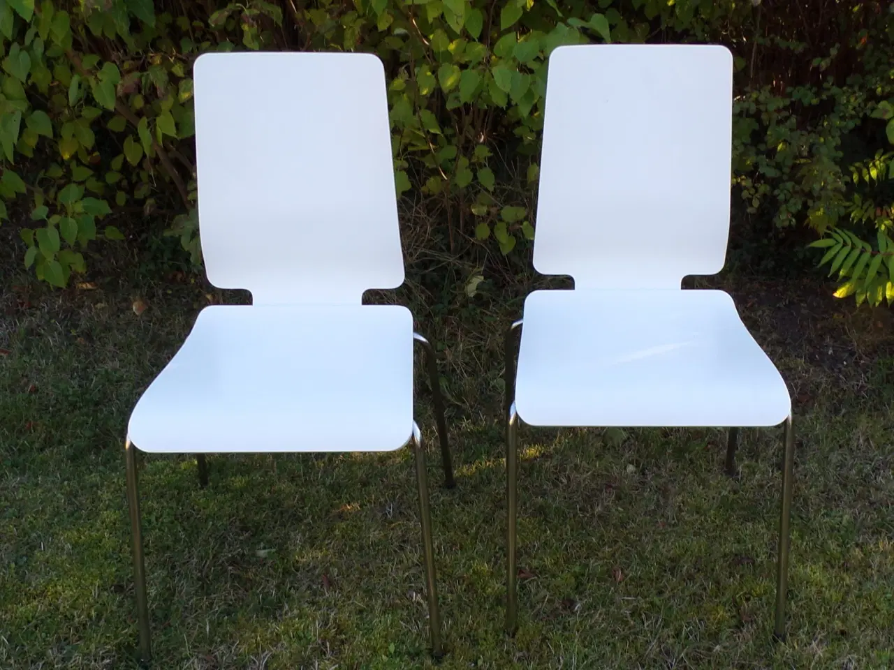 Billede 1 - 2 Gilbert spisebordsstole fra IKEA hvid træ