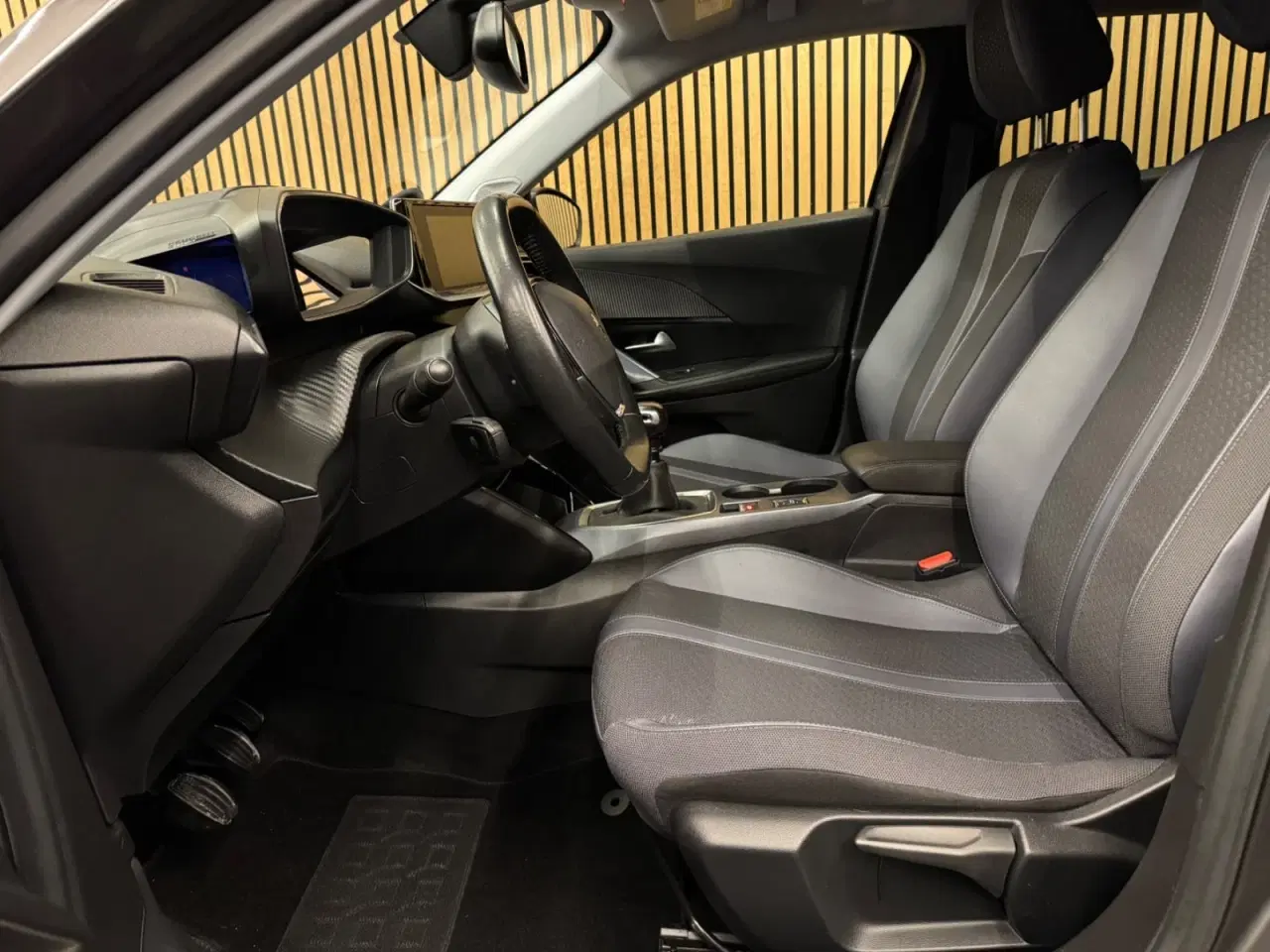 Billede 4 - Peugeot 2008 1,2 PureTech 130 Allure Pack