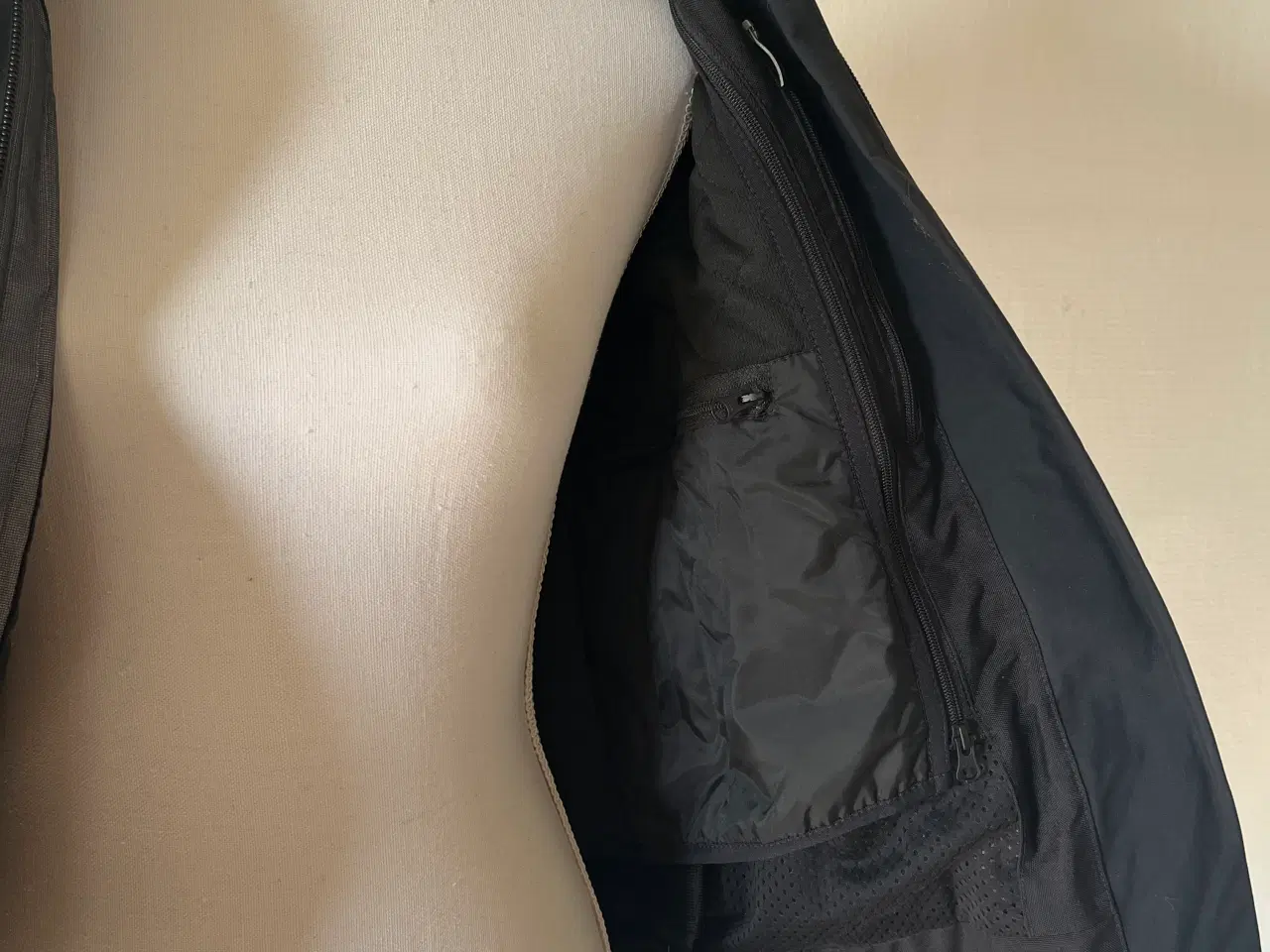 Billede 2 - Rukka jakke